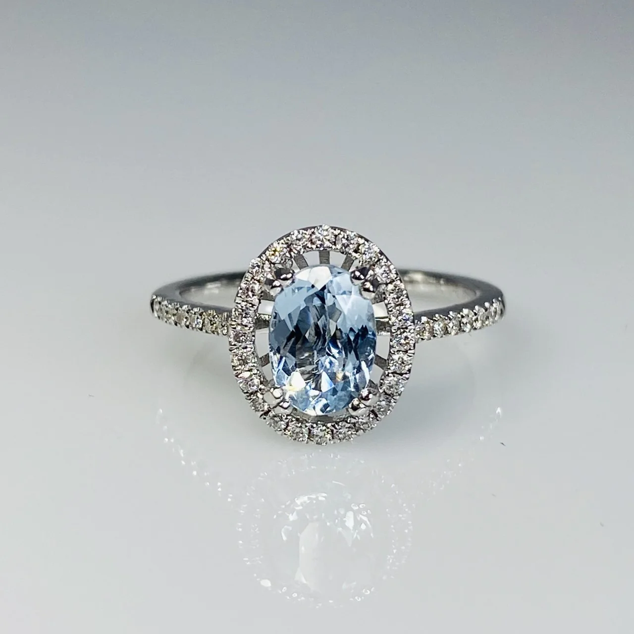 White Gold Santa Maria Aquamarine Diamond Ring